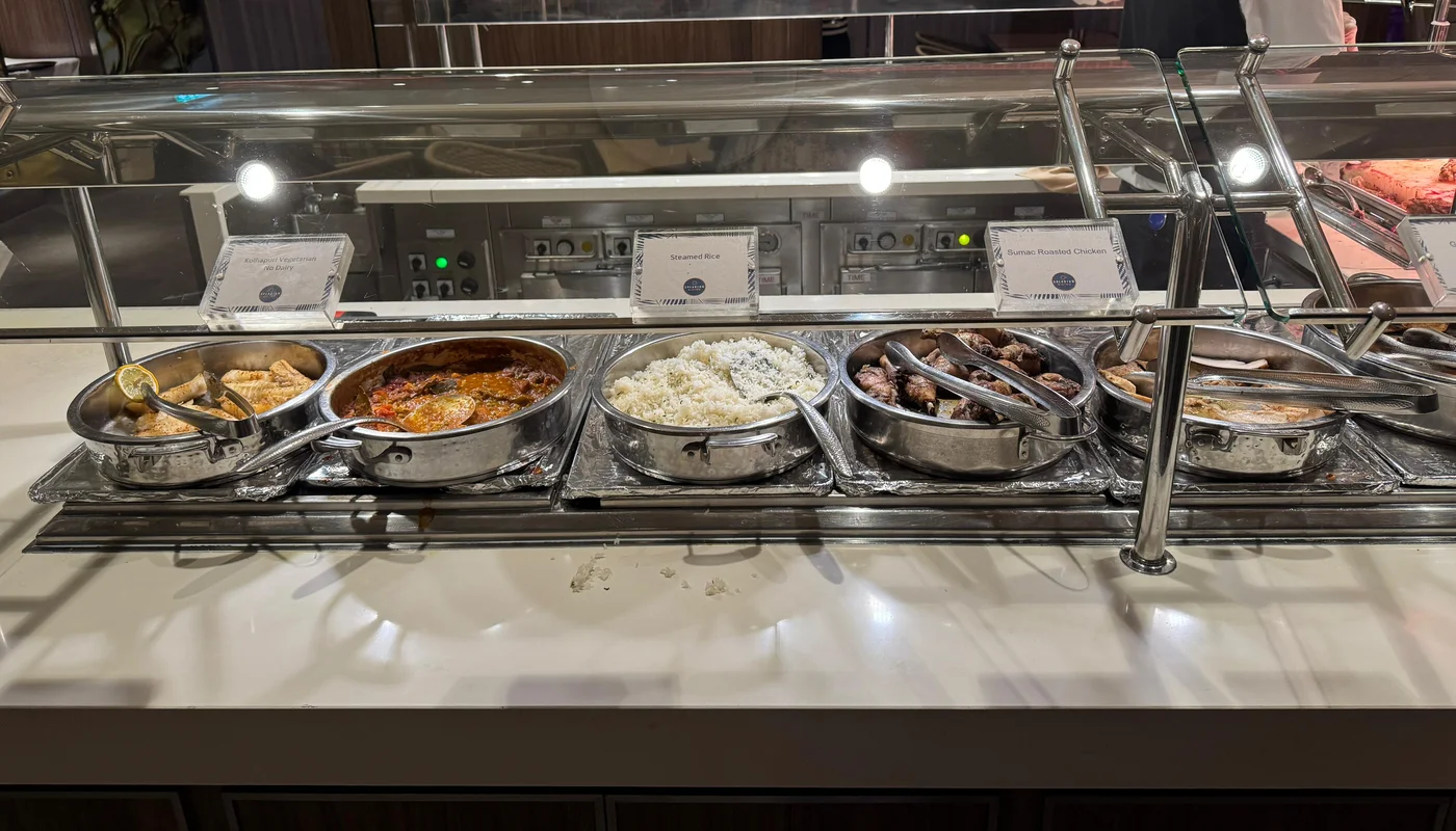 Solarium Bistro buffet line